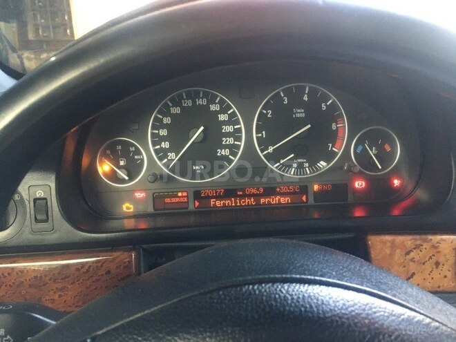 BMW 535 2001, 270,000 km - 3.5 л - Bakı
