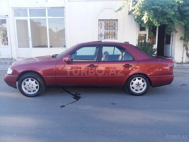 Mercedes C 180 1995, 310,000 km - 2.0 l - Bakı