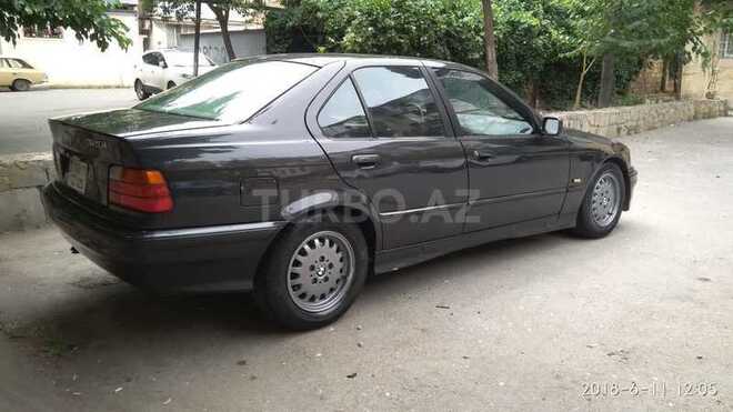 BMW 325 1995, 295,000 km - 2.5 l - Bakı