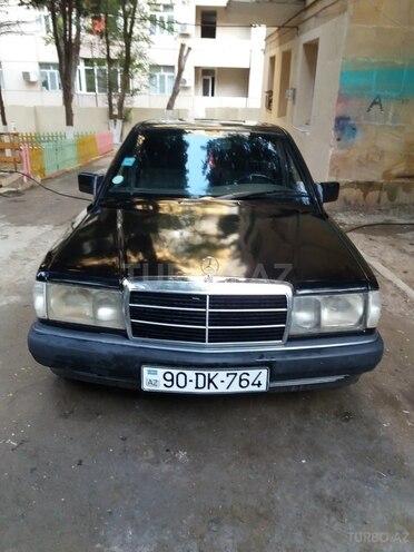Mercedes 190 1992, 372,000 km - 2.0 l - Astara