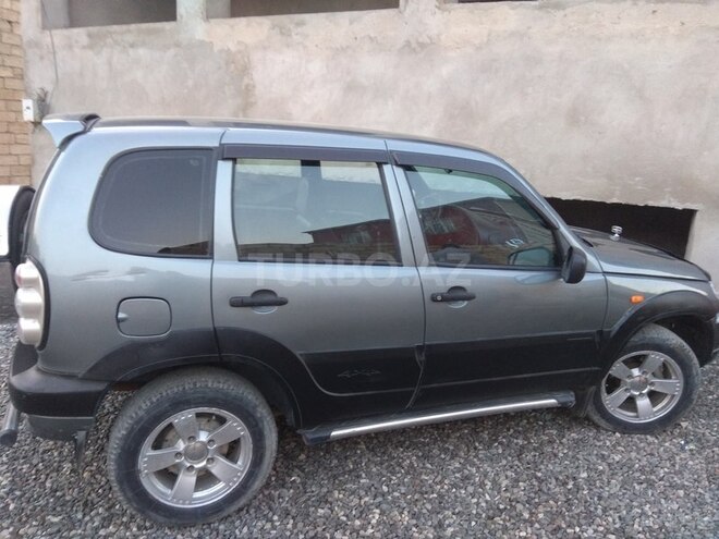 Chevrolet Niva 2004, 1,000,000 km - 0.1 l - Sumqayıt