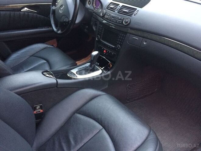 Mercedes E 240 2004, 78,900 km - 2.6 l - Bakı