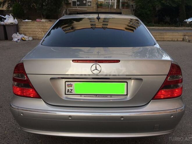 Mercedes E 240 2004, 78,900 km - 2.6 l - Bakı