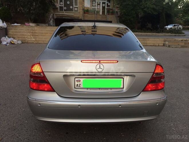 Mercedes E 240 2004, 78,900 km - 2.6 l - Bakı