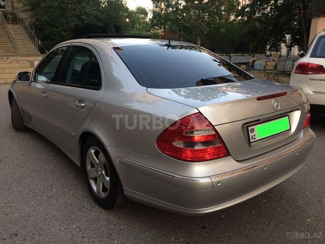 Mercedes E 240 2004, 78,900 km - 2.6 l - Bakı