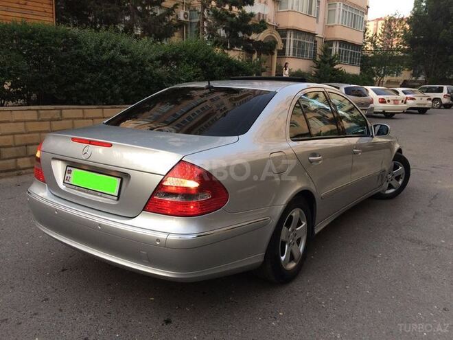 Mercedes E 240 2004, 78,900 km - 2.6 l - Bakı