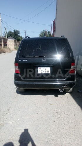 Mercedes ML 320 2000, 180,000 km - 3.2 л - Bakı