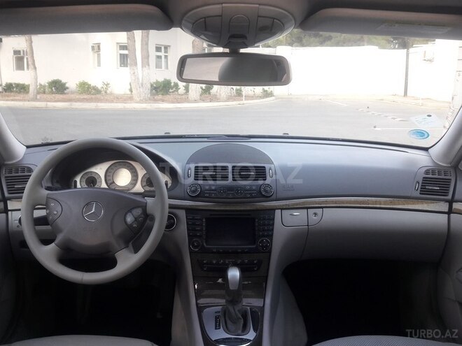Mercedes E 350 2005, 249,000 km - 3.5 l - Bakı