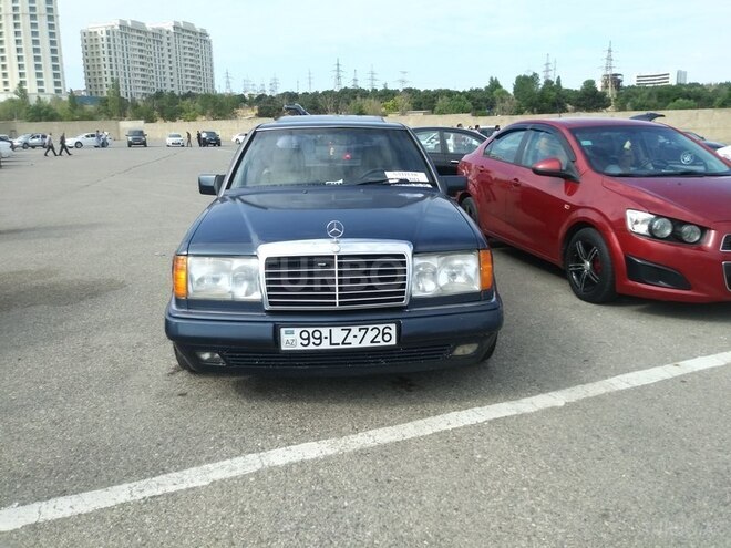 Mercedes E 260 1990, 483,666 km - 2.6 l - Bakı