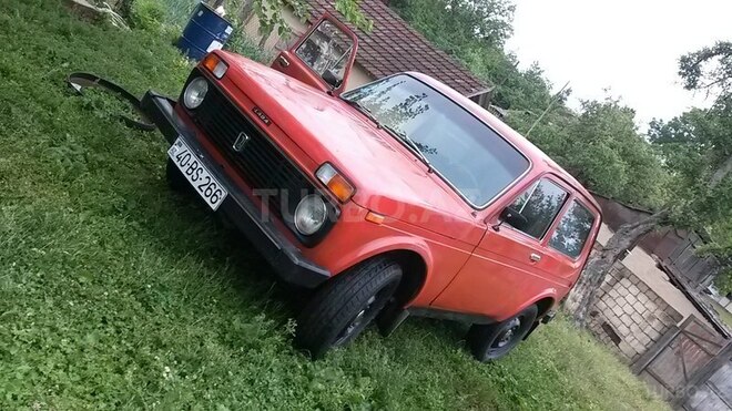 LADA (VAZ) Niva 1984, 310,000 km - 1.6 l - Quba
