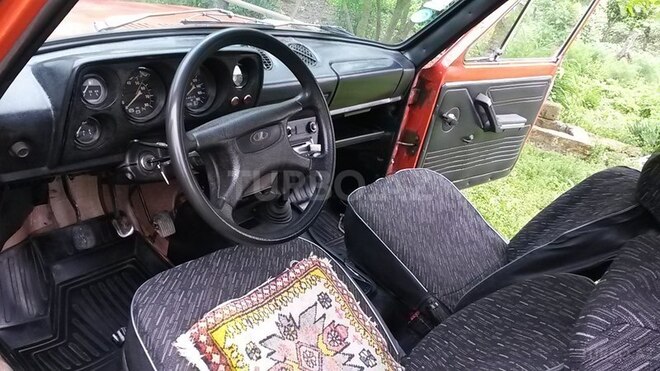 LADA (VAZ) Niva 1984, 310,000 km - 1.6 l - Quba