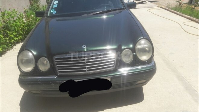 Mercedes E 280 1999, 292,000 km - 2.8 l - Bakı