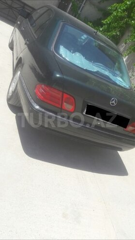 Mercedes E 280 1999, 292,000 km - 2.8 l - Bakı