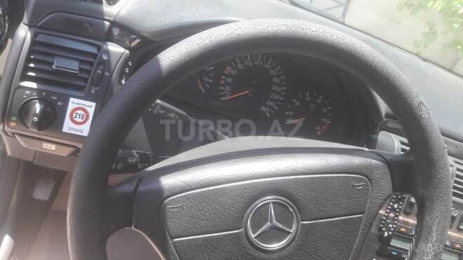 Mercedes E 280 1999, 292,000 km - 2.8 l - Bakı