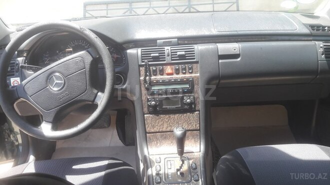 Mercedes E 280 1999, 292,000 km - 2.8 l - Bakı