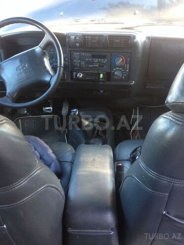 Chevrolet  1995, 217,700 km - 4.0 l - Bakı