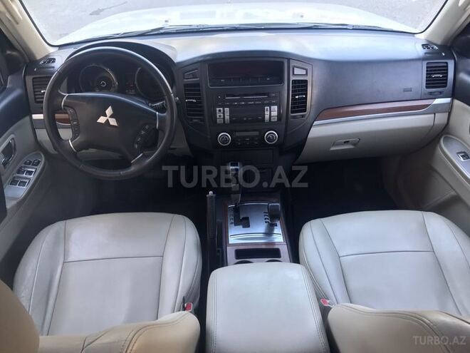 Mitsubishi Pajero 2006, 175,000 km - 3.0 л - Bakı