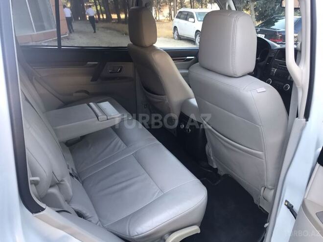 Mitsubishi Pajero 2006, 175,000 km - 3.0 л - Bakı