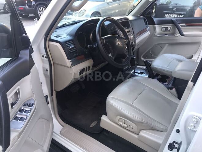 Mitsubishi Pajero 2006, 175,000 km - 3.0 л - Bakı