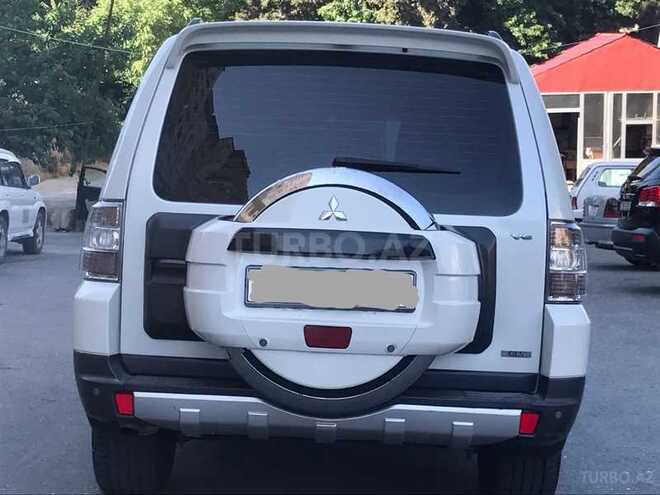 Mitsubishi Pajero 2006, 175,000 km - 3.0 л - Bakı