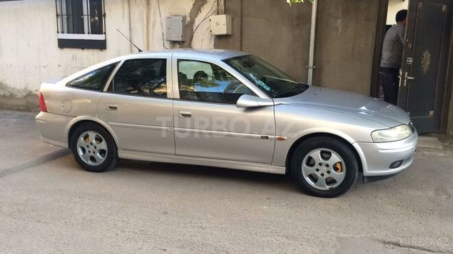 Opel Vectra 1999, 340,000 km - 2.0 l - Bakı