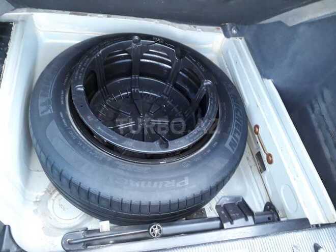 Mercedes E 260 2000, 235,000 km - 2.4 l - Gədəbəy