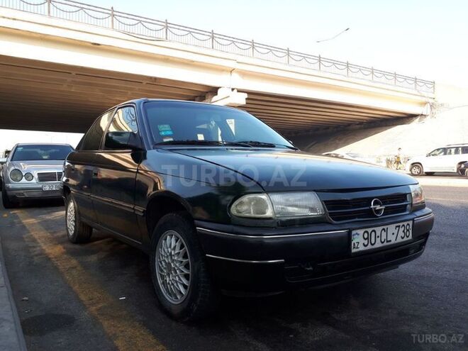 Opel Astra 1993, 450,250 km - 1.6 l - Bakı