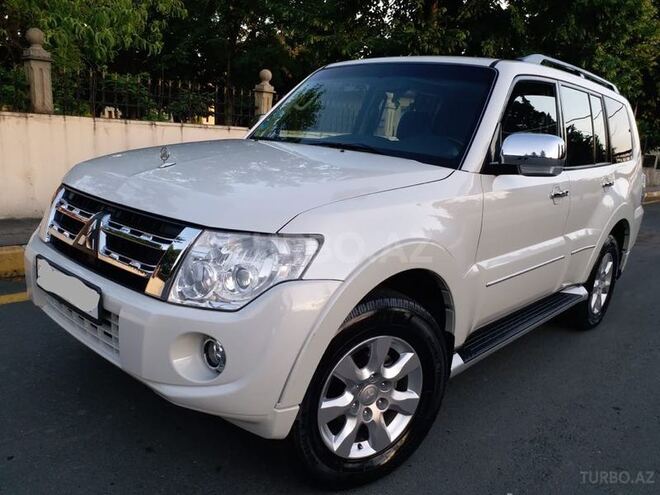 Mitsubishi Pajero 2013, 134,000 km - 3.0 l - Zaqatala