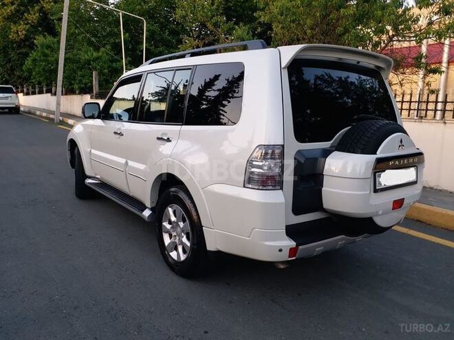 Mitsubishi Pajero 2013, 134,000 km - 3.0 l - Zaqatala