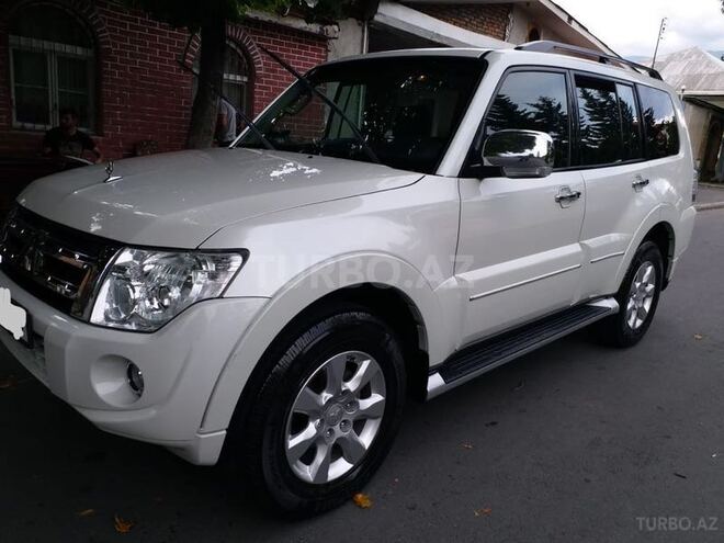 Mitsubishi Pajero 2013, 134,000 km - 3.0 l - Zaqatala