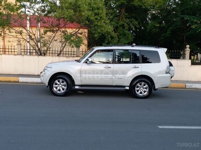Mitsubishi Pajero 2013, 134,000 km - 3.0 l - Zaqatala