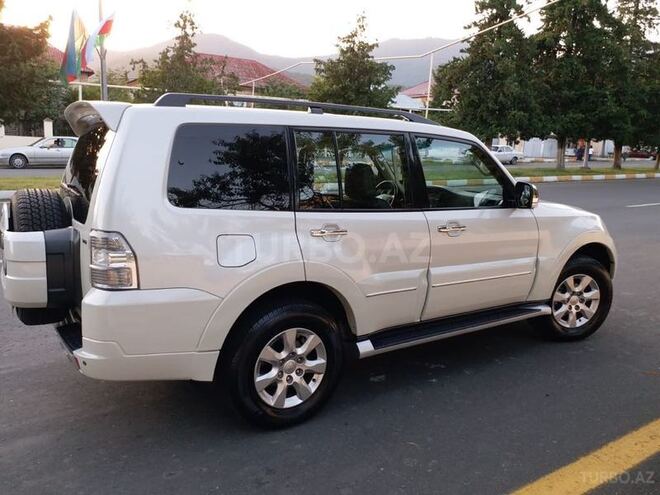Mitsubishi Pajero 2013, 134,000 km - 3.0 l - Zaqatala