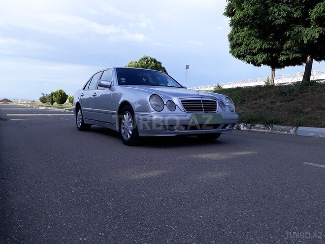 Mercedes E 240 1999, 135,000 km - 2.4 л - Şəmkir
