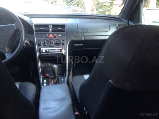 Mercedes C 250 1996, 179,000 km - 2.5 l - Sumqayıt