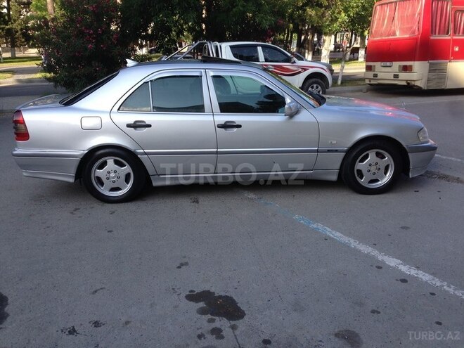 Mercedes C 250 1996, 179,000 km - 2.5 l - Sumqayıt