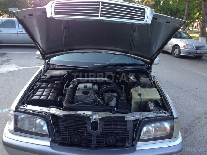 Mercedes C 250 1996, 179,000 km - 2.5 l - Sumqayıt