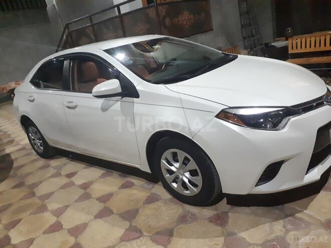 Toyota Corolla 2015, 35,852 km - 1.8 л - Bakı