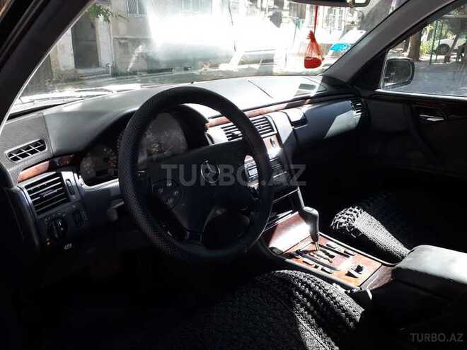 Mercedes E 220 2000, 600,000 km - 2.2 l - Bakı