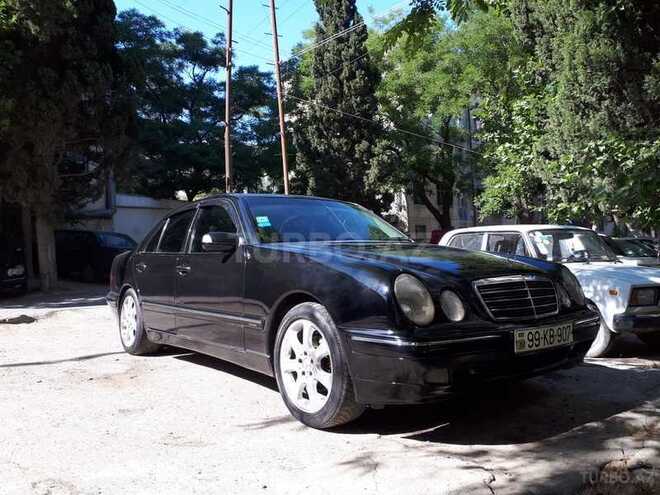 Mercedes E 220 2000, 600,000 km - 2.2 l - Bakı