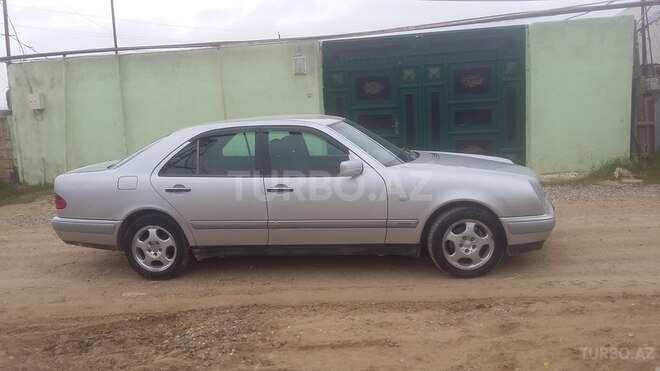 Mercedes  1996, 190 km - 2.2 l - Bakı