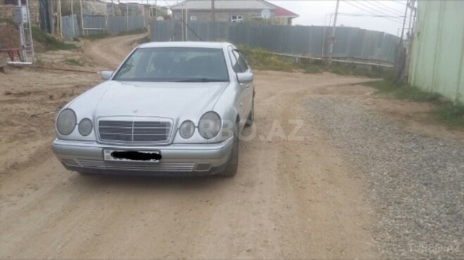 Mercedes  1996, 190 km - 2.2 l - Bakı