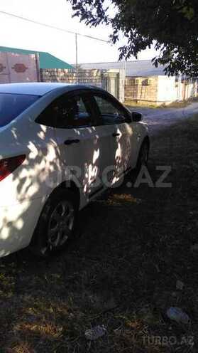 Hyundai Accent 2013, 87,000 km - 1.4 l - Şəki