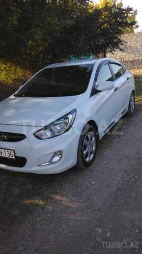 Hyundai Accent 2013, 87,000 km - 1.4 l - Şəki