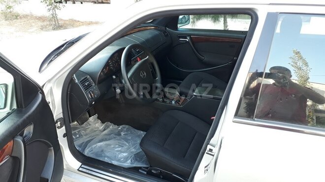 Mercedes C 180 1999, 254,000 km - 1.8 л - Bakı