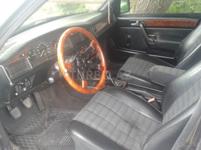 Mercedes 190 1991, 298,786 km - 1.8 l - Quba