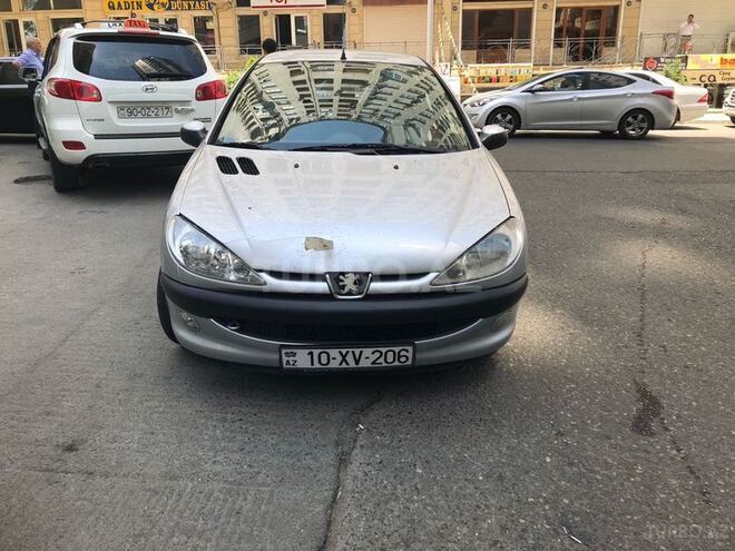 Peugeot 206 2005, 190,000 km - 1.4 л - Bakı