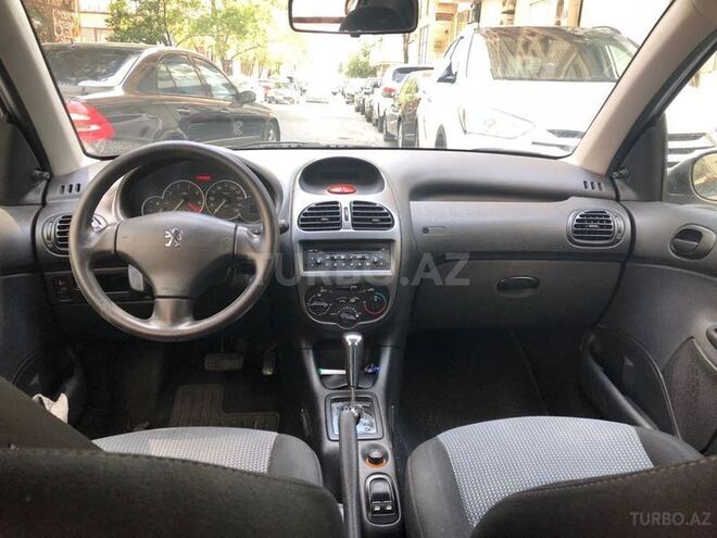 Peugeot 206 2005, 190,000 km - 1.4 л - Bakı