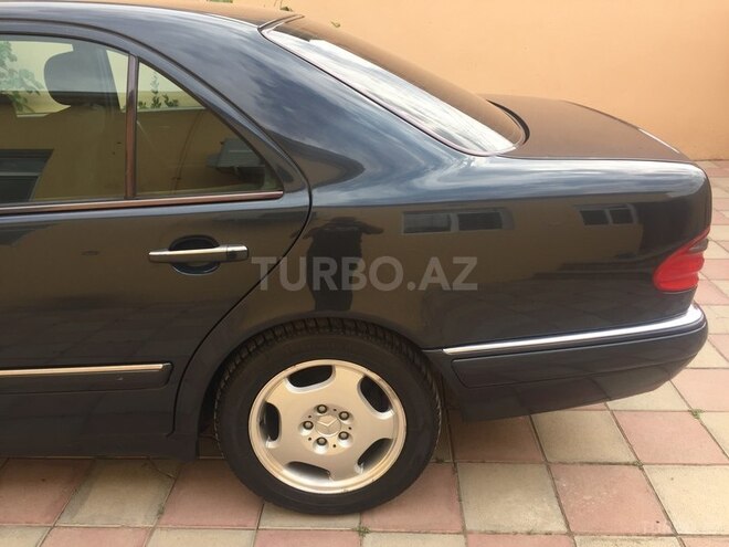 Mercedes E 240 1997, 288,000 km - 2.4 l - Sumqayıt