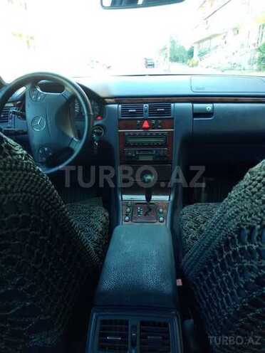 Mercedes E 220 2000, 278,462 km - 2.2 l - Bakı