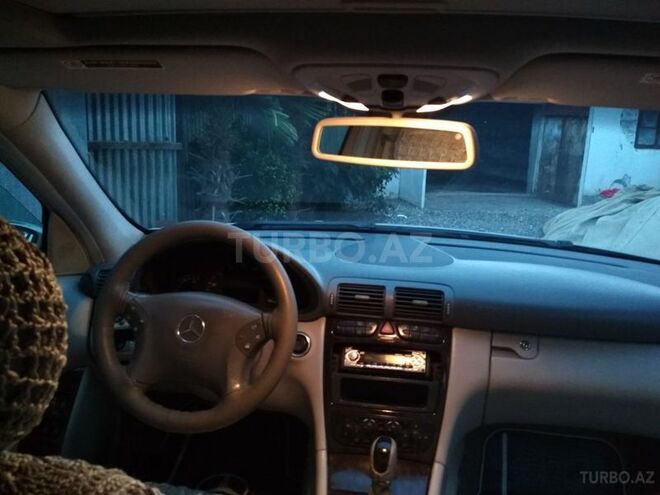 Mercedes C 240 2004, 196,900 km - 2.6 l - Goranboy